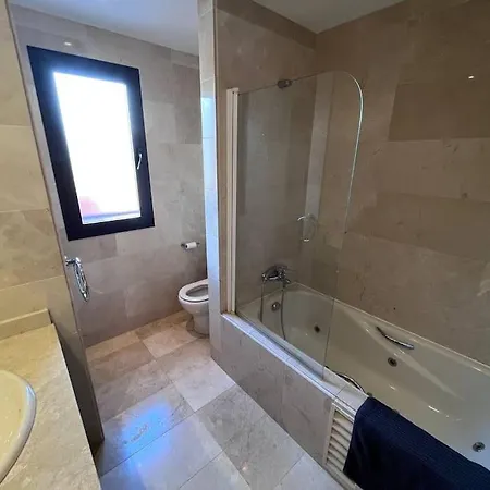 Salinas 3 Bedrooms *